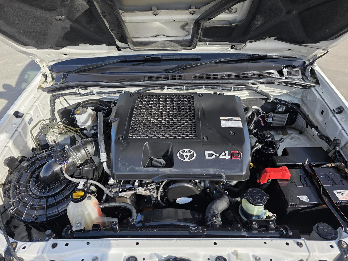 Now Wrecking: 2014 Toyota Hilux - Wreck Number: A633C