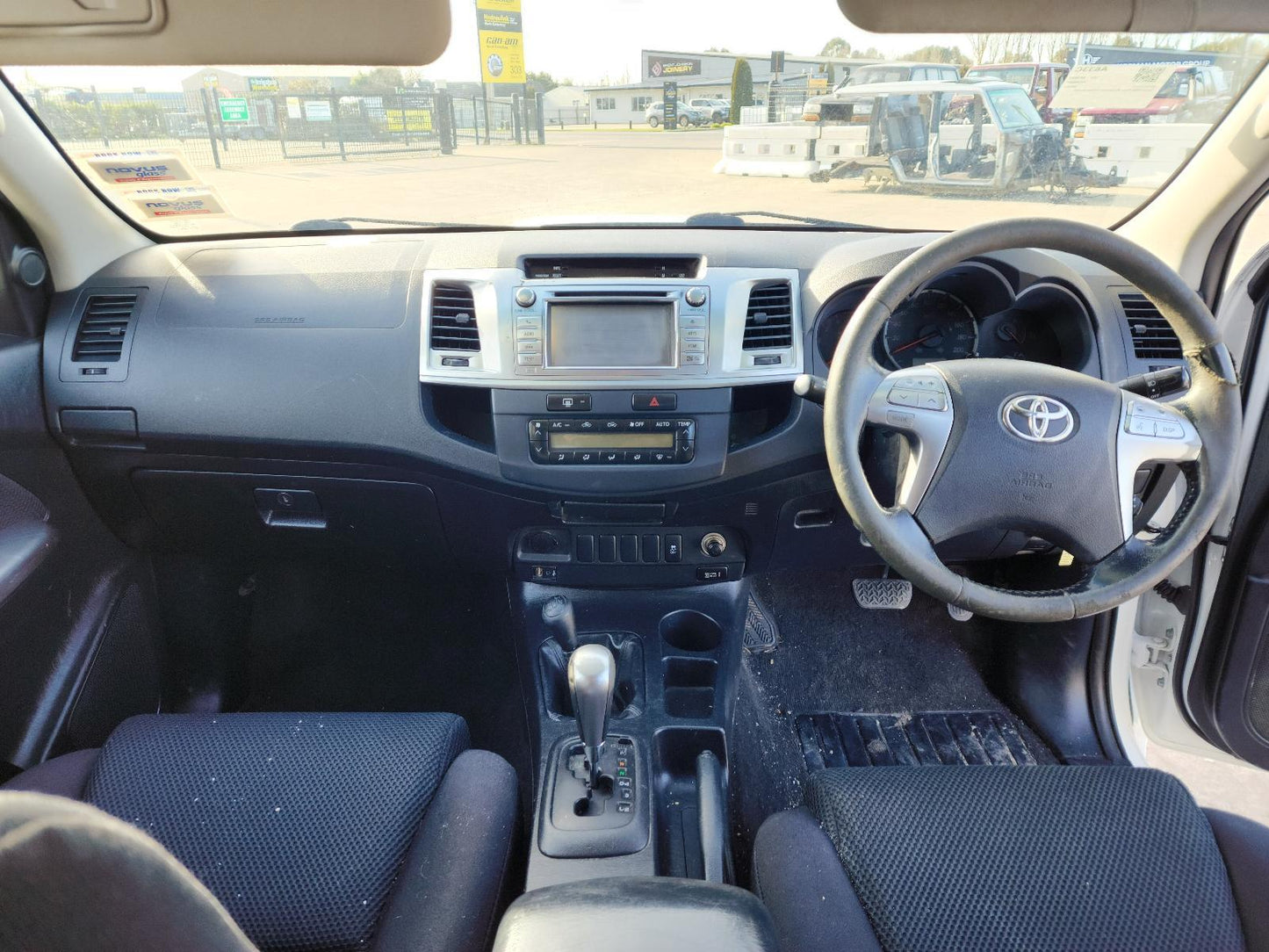 Now Wrecking: 2014 Toyota Hilux - Wreck Number: A633C