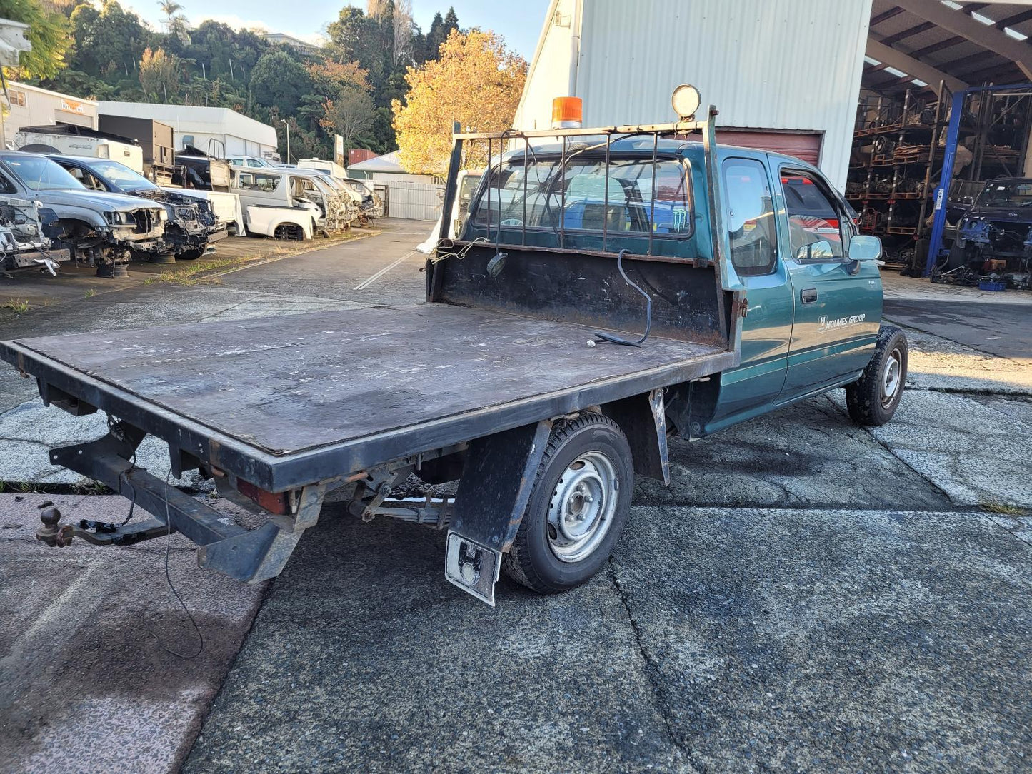 Now Wrecking: 2000 Hilux - A570T