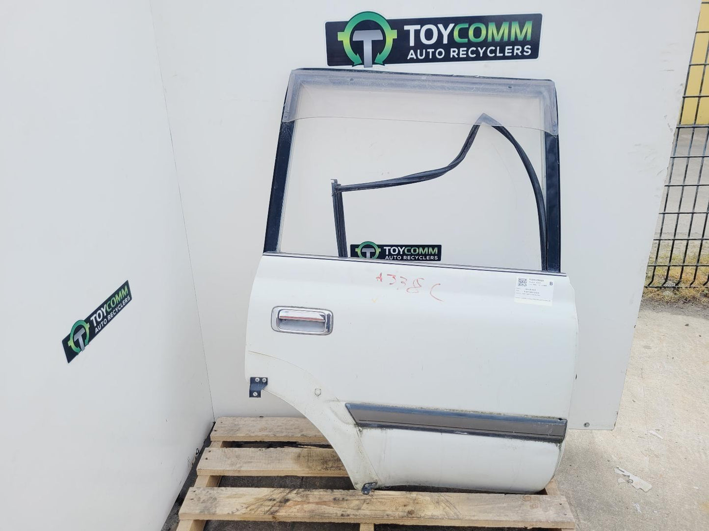 Right Rear door shell - 80 Series
