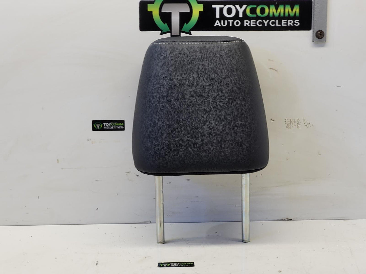 Toyota Hilux GUN (22-26) - Headrest - 1GD - 2022-2026