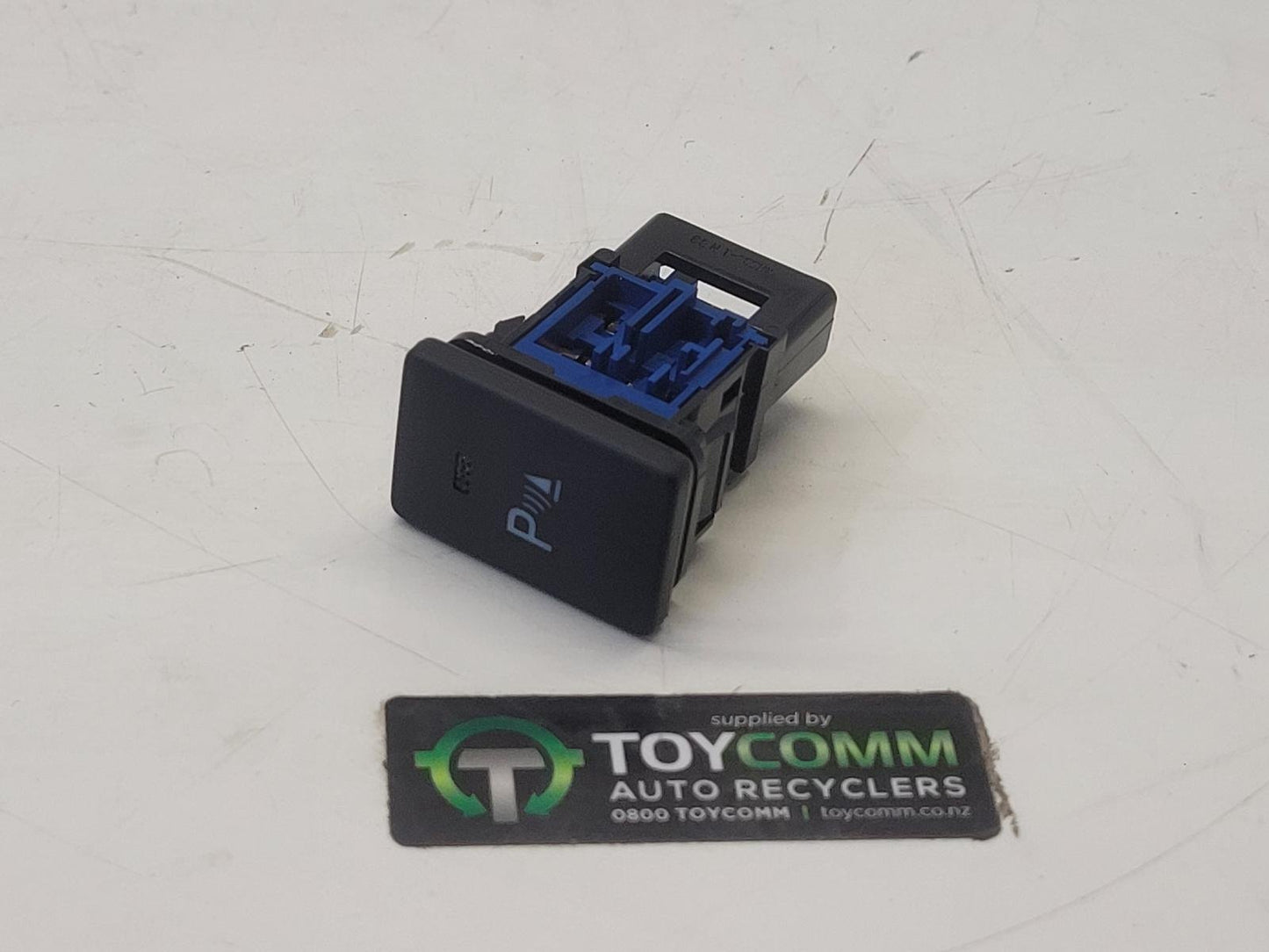 Jun 2015 to Current - Toyota Hilux - Misc Switch/Relay