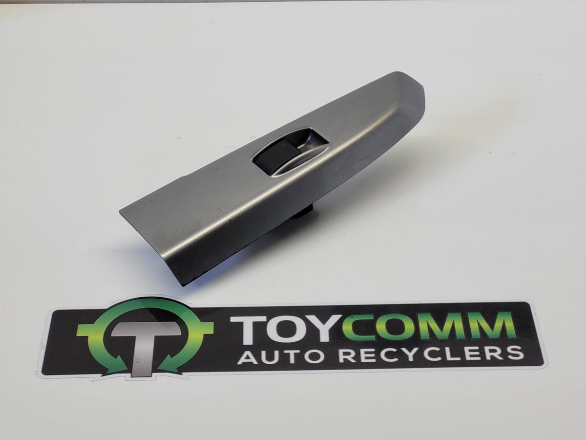 Feb 2005 to Aug 2015- Toyota Hilux- Left Rear Window Switch