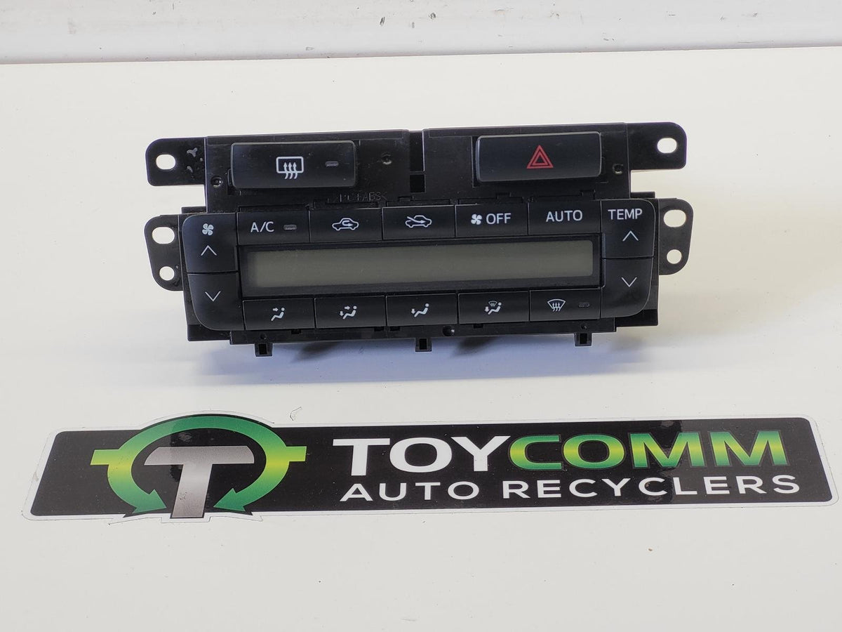 Jul 2011 to Aug 2015- Toyota Hilux SR5- Heater/AC Controls- Climate Control, 3 Plug Type, Power Heater Type