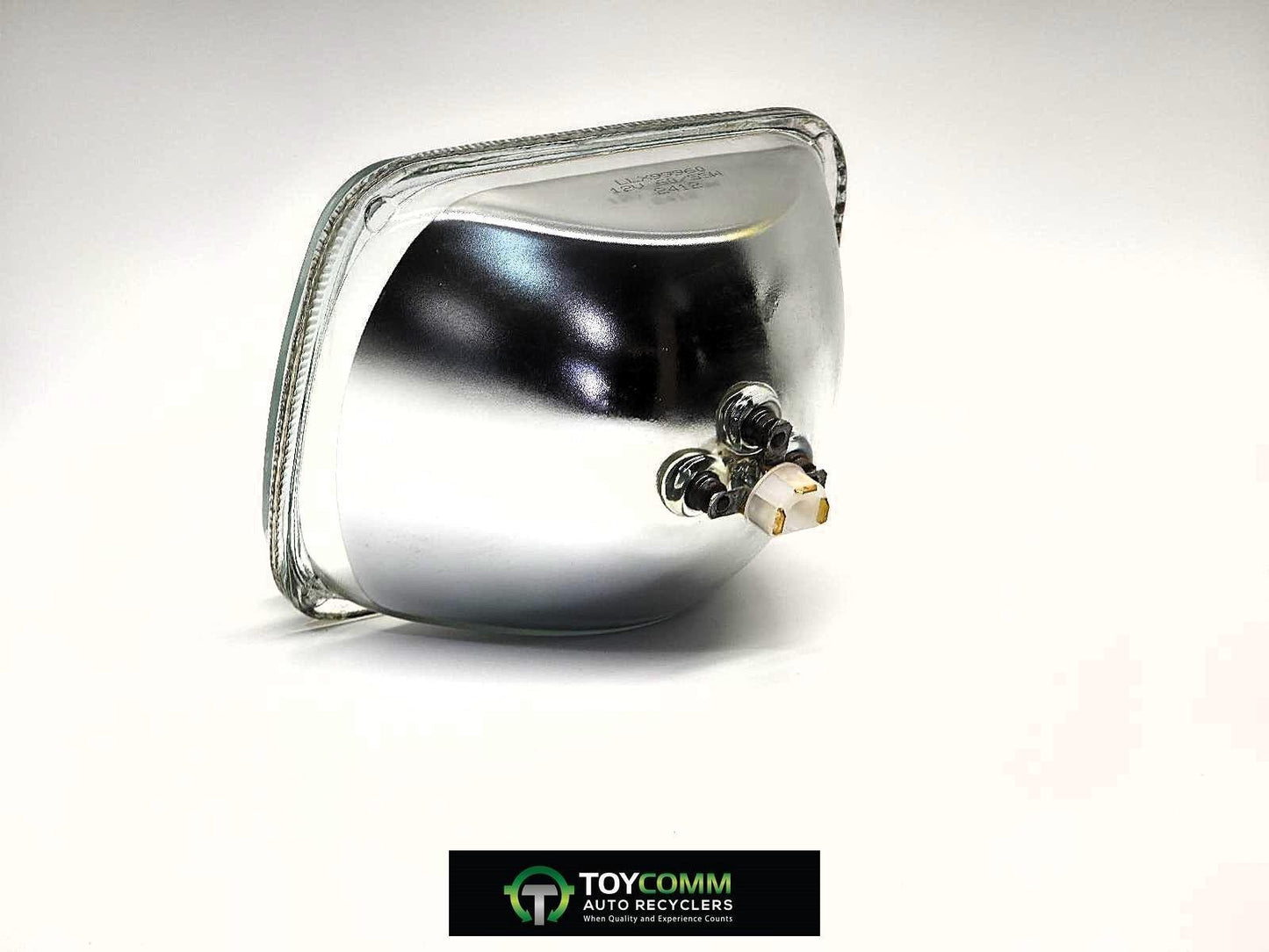 1988-2005 - Toyota Hilux - Right Headlight - Sealed Beam