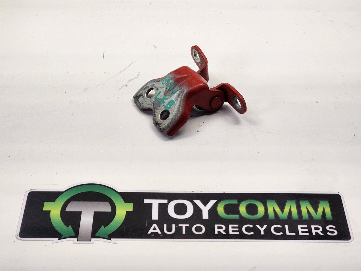 Mar 2005 to Aug 2015- Toyota Hilux- Left Front Door Bottom Hinge