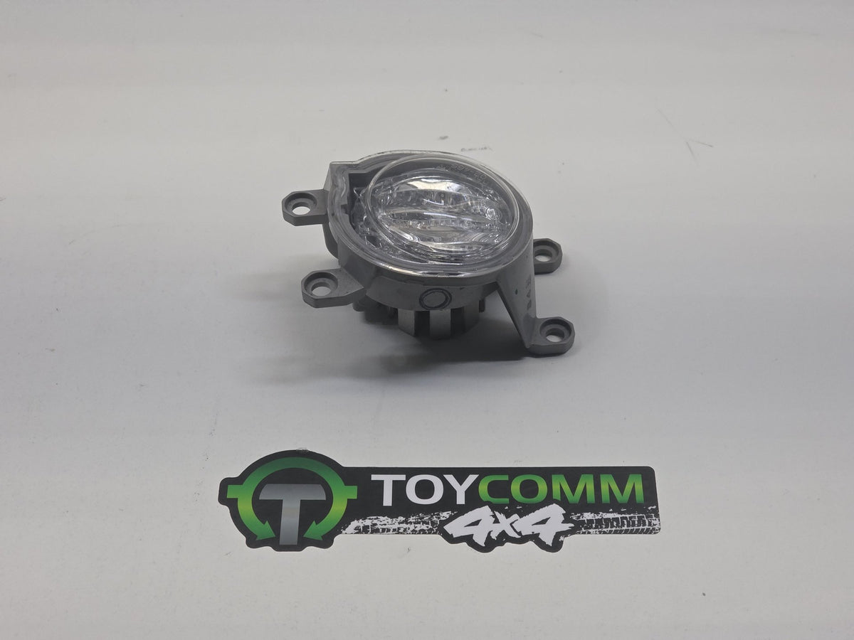 Oct 2017 to Current- Toyota Hilux- Right Indicator/Fog/Side- Bumper Foglamp, Led Type