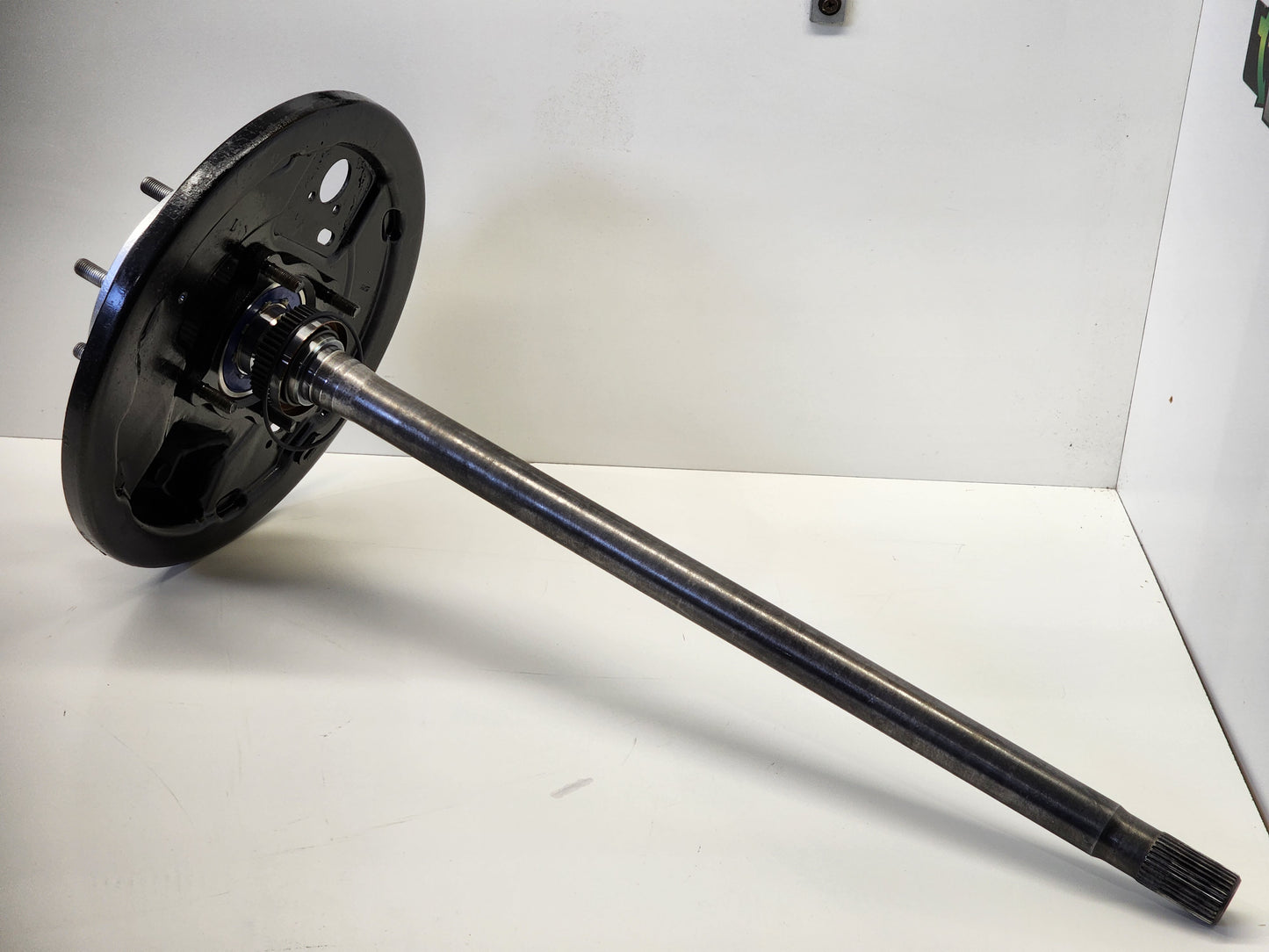 Rebuilt KUN26 Axle. Suit 2005-08 KUN26 Hilux. LHR / RHR (ABS Type)