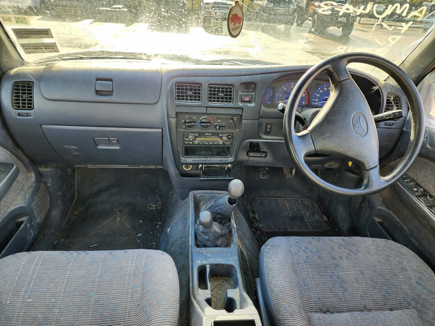 Now Wrecking: 2002 Toyota Hilux - A499C