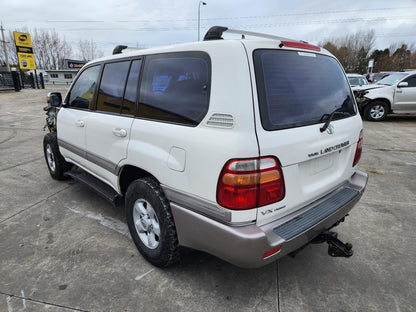 Now Wrecking: 2002 Toyota Land Cruiser J100 - A530C