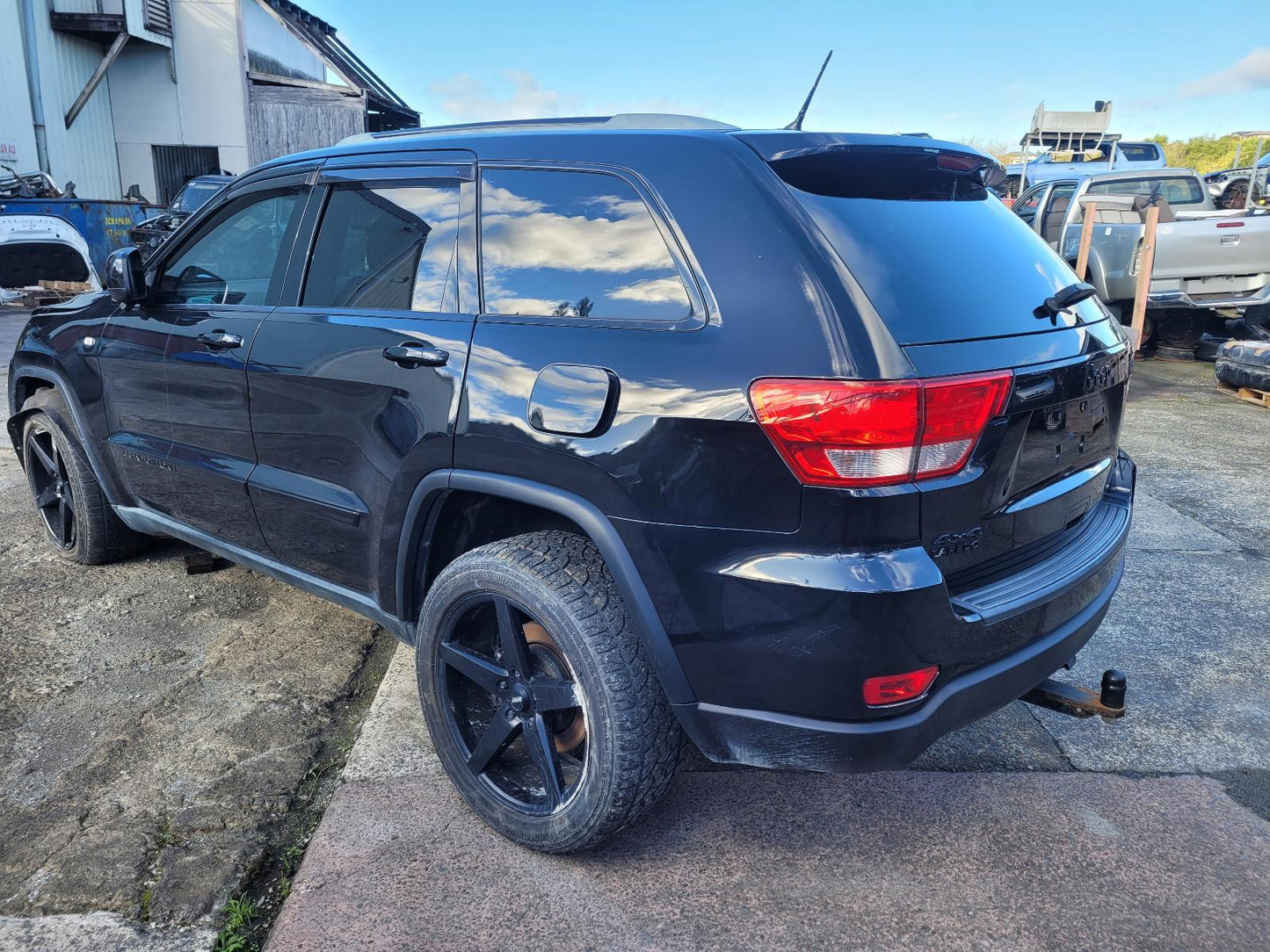 Now Wrecking: 2012 Jeep Grand Cherokee - A506T