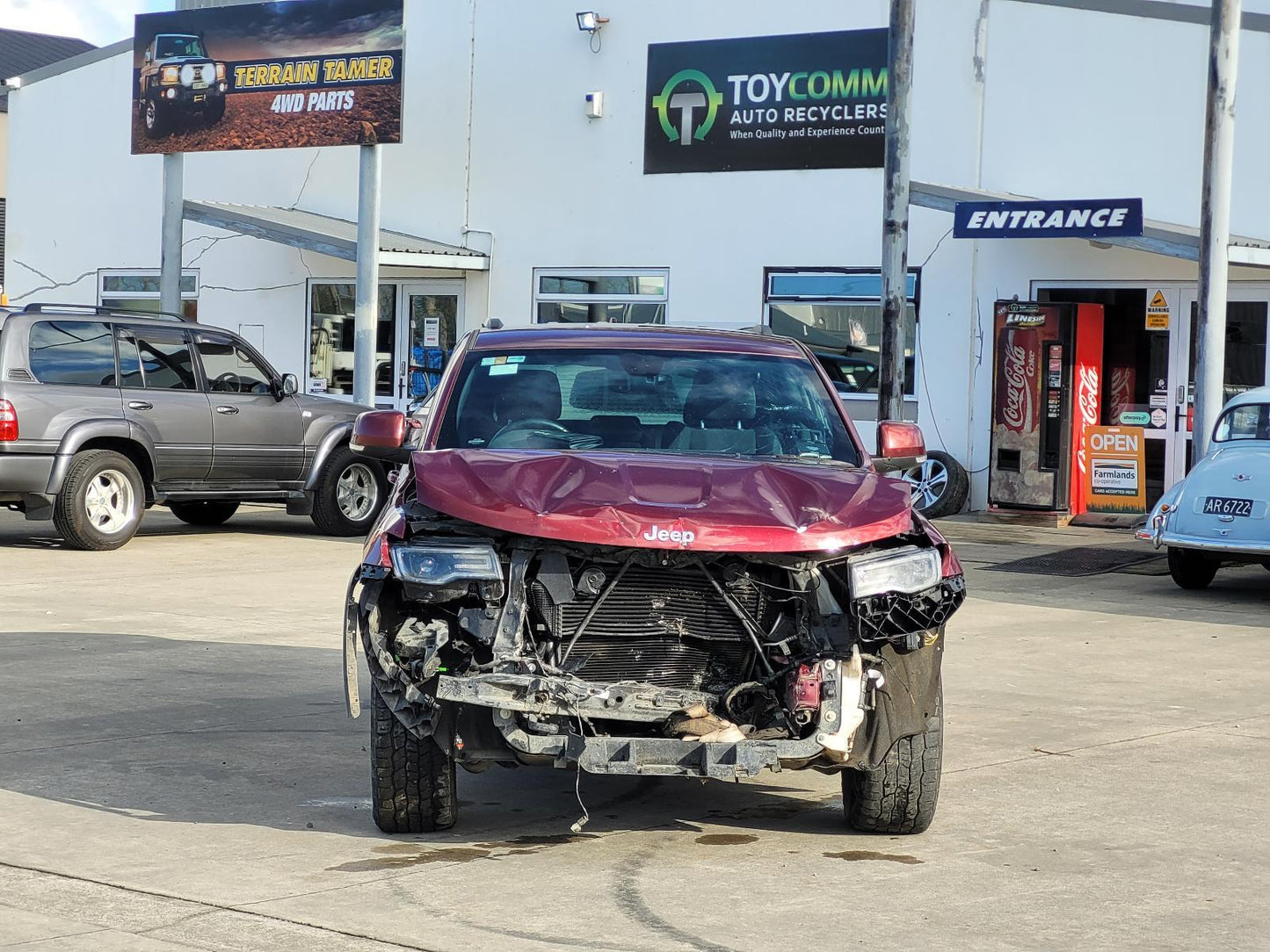 Now Wrecking: 2018 JEEP GRAND CHEROKEE- A579C