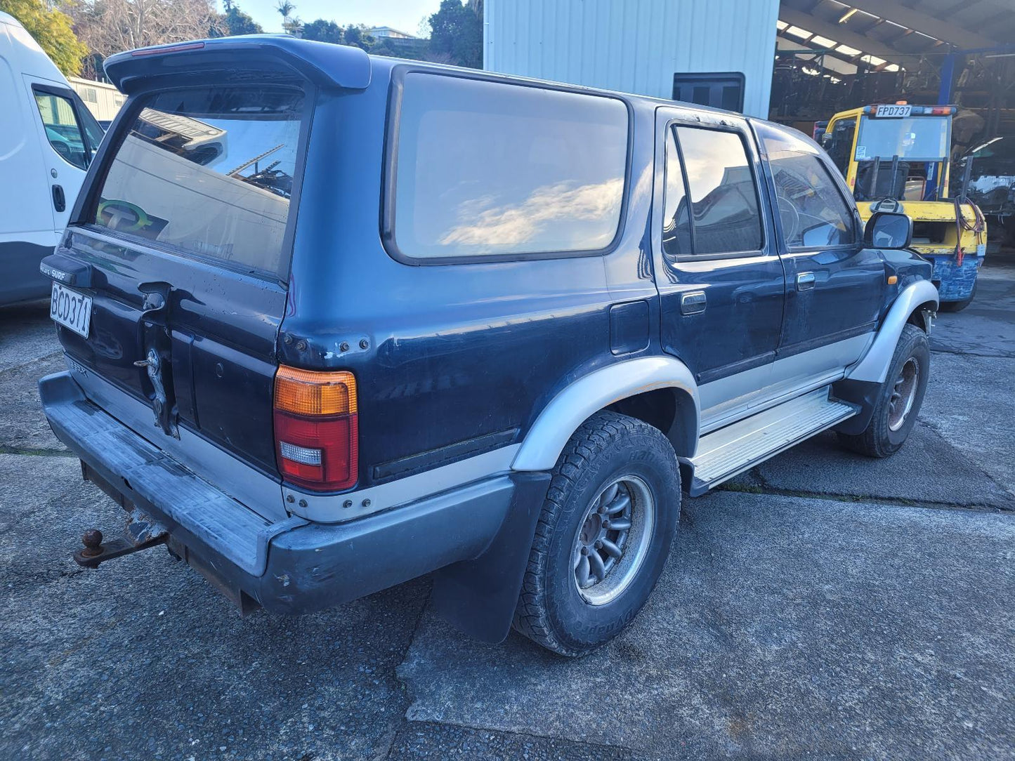 Now Wrecking: 1993 Toyota Surf - A516T