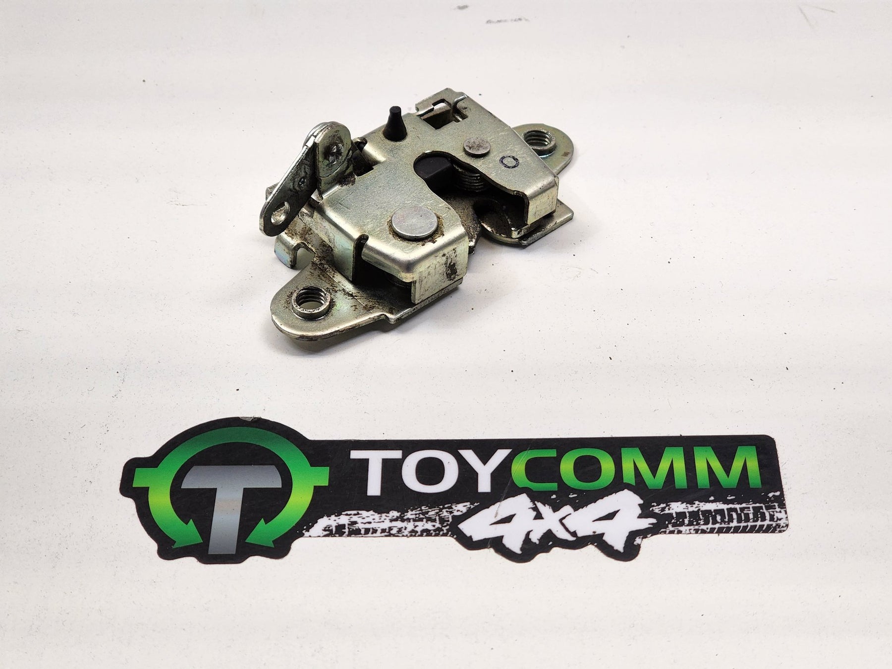Feb 2005 to Aug 2015 - Toyota Hilux - Left Tailgate Lock Mechanism