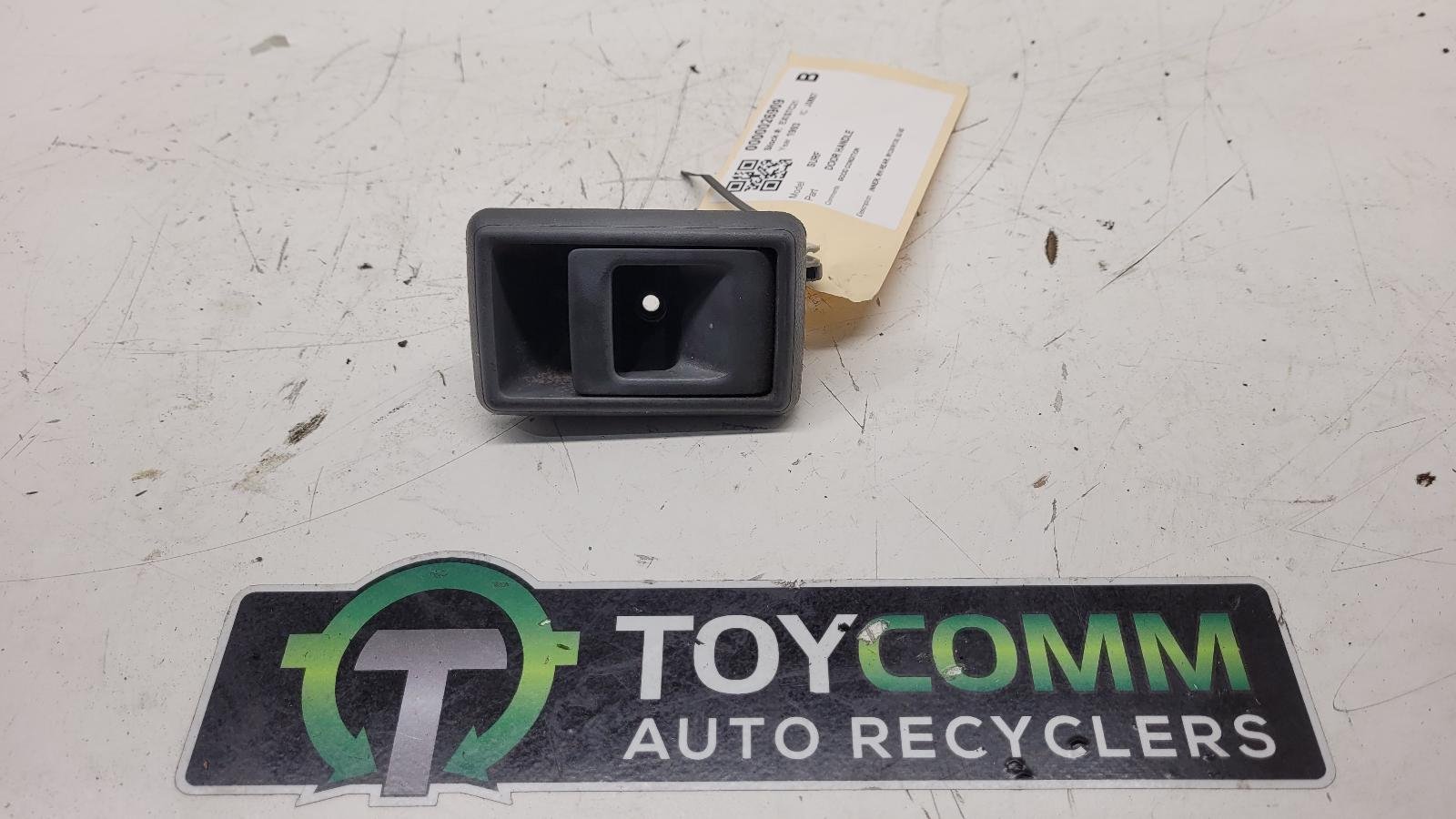 1992 to 1995 - Toyota Hilux Surf N120 N130 - Right Rear Door Interior Handle