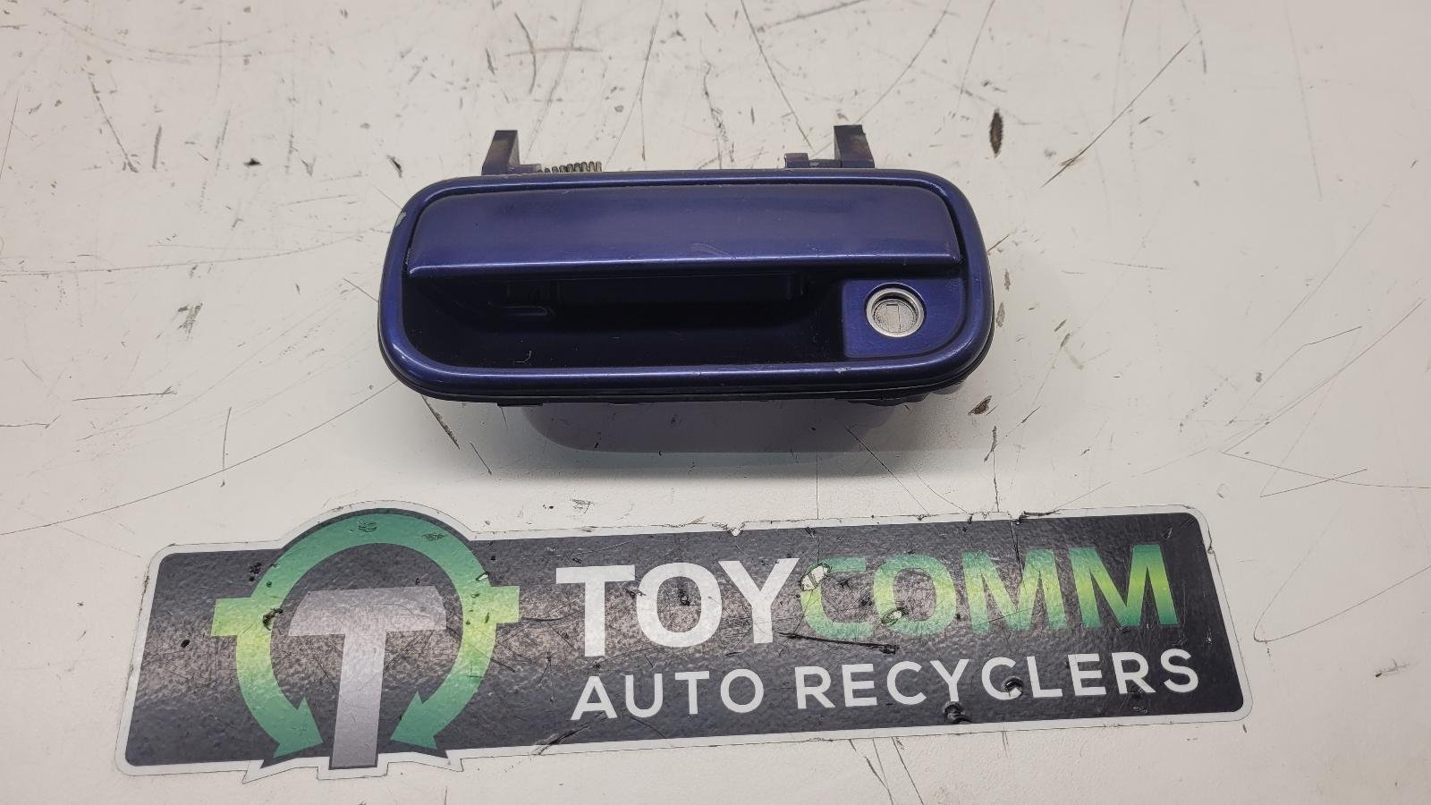 1995 to 2002 - Toyota Hilux Surf N180 - Door Handle