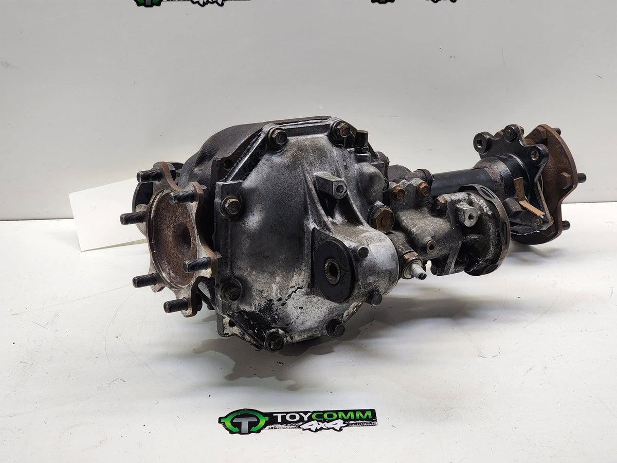 1984 to 1996 - Toyota Surf - Front Differential Centre - 4.3 Auto Locking Hub Type