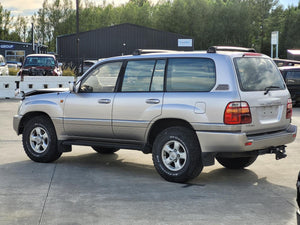 Now Wrecking: 1998 Toyota Land Cruiser  Wreck Number: A548C