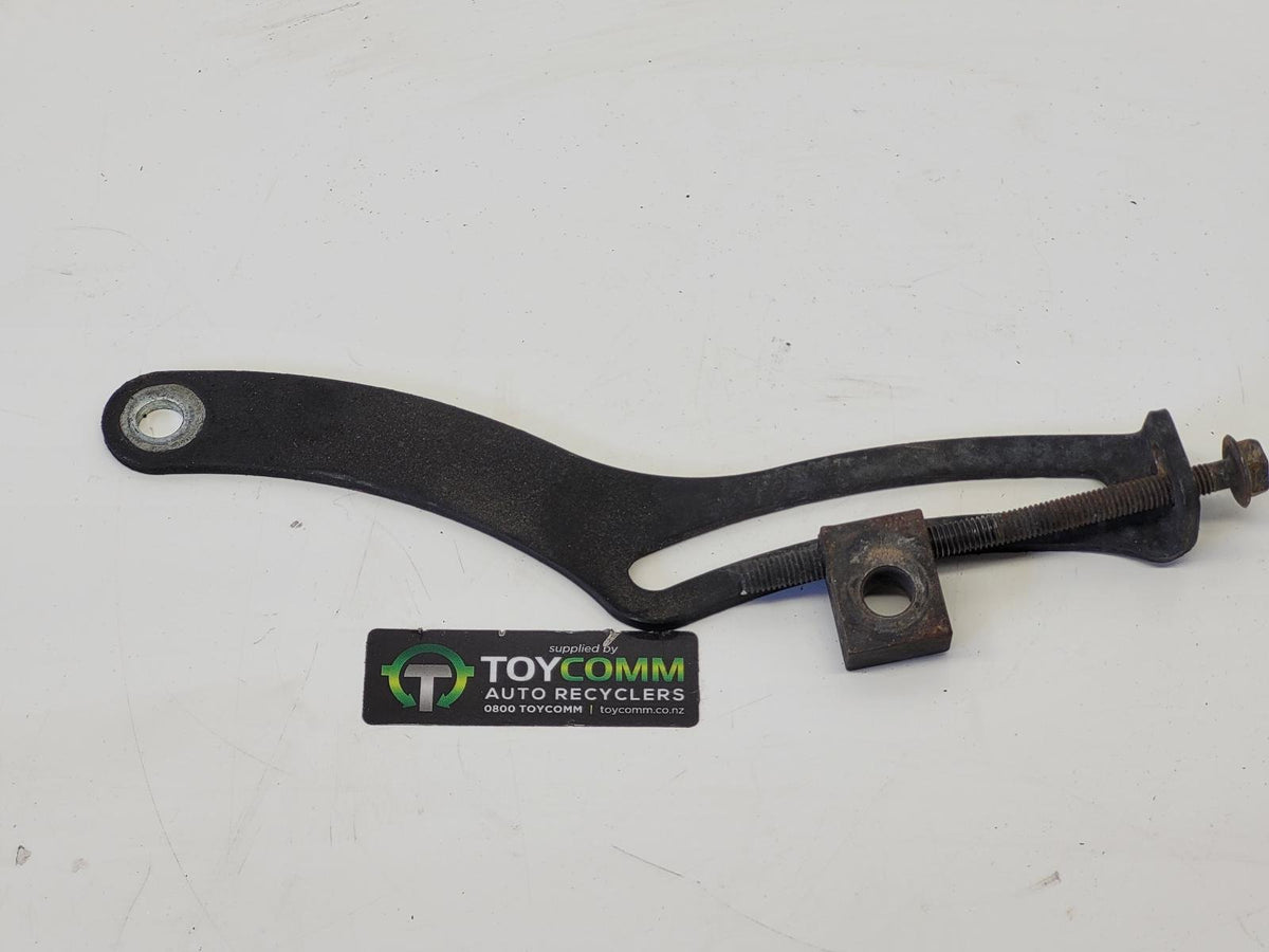 Apr 1990 to Jun 1996 - Toyota Land Cruiser Prado 70 Series - Mount