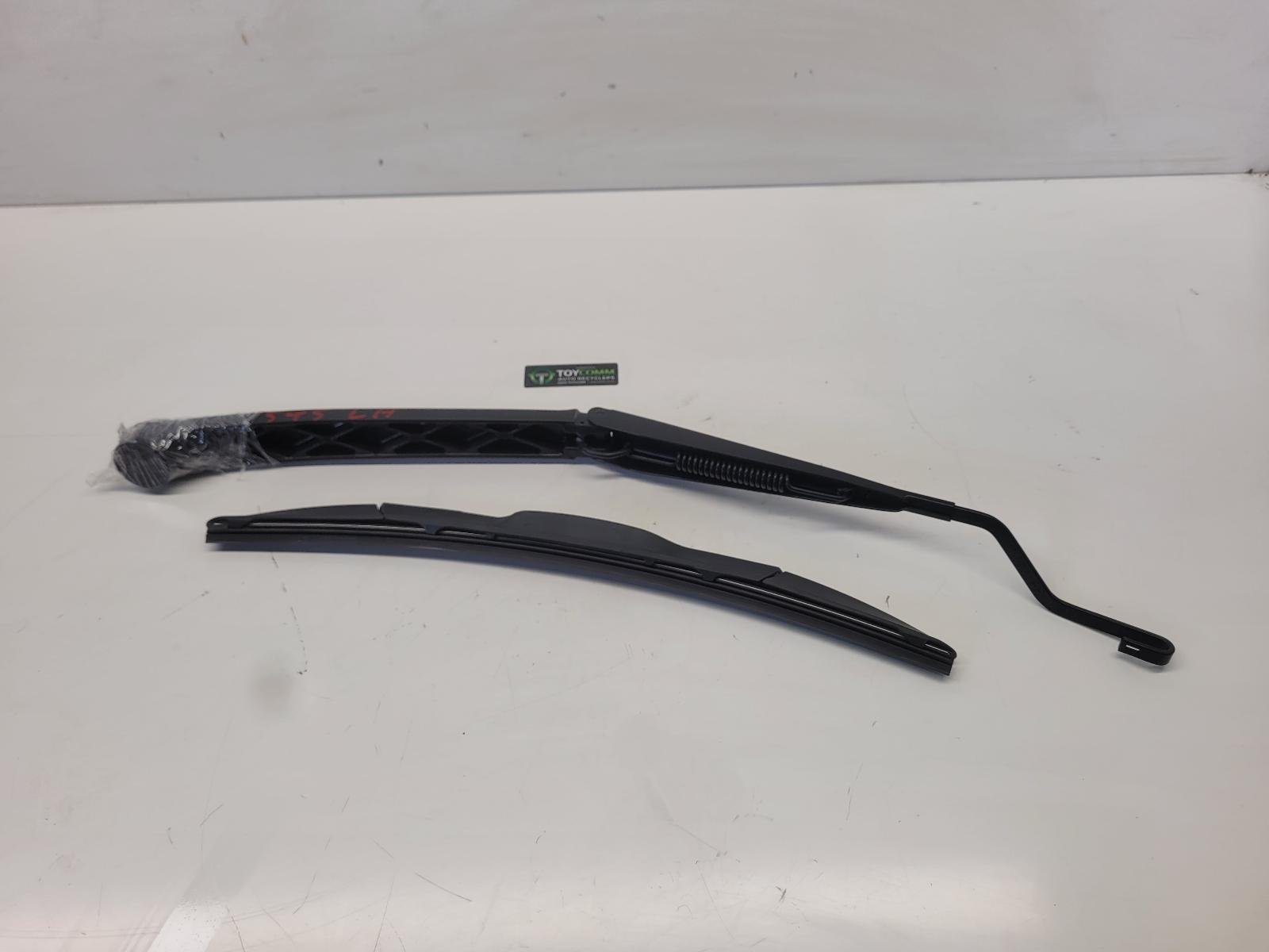 Toyota Hilux GUN (22-26) - Wiper Arm - 1GD - 2022-2026