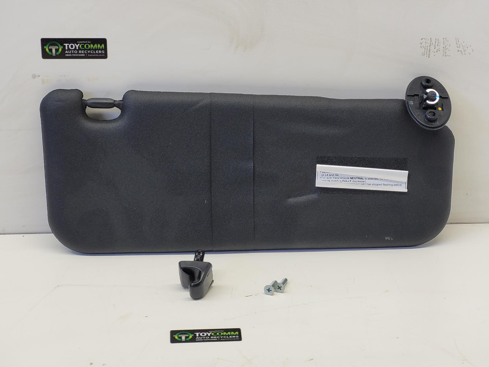 Toyota Hilux GUN (22-26) - Sun Visor - 1GD - 2022-2026