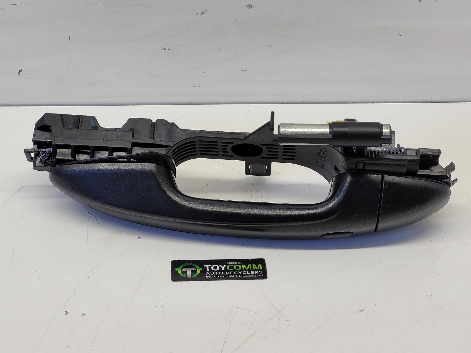 Toyota Hilux GUN (22-26) - Door Handle - 1GD - 2022-2026