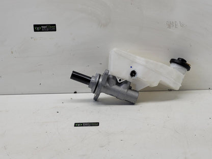 Jun 2015 to Current - Toyota Hilux - Master Cylinder