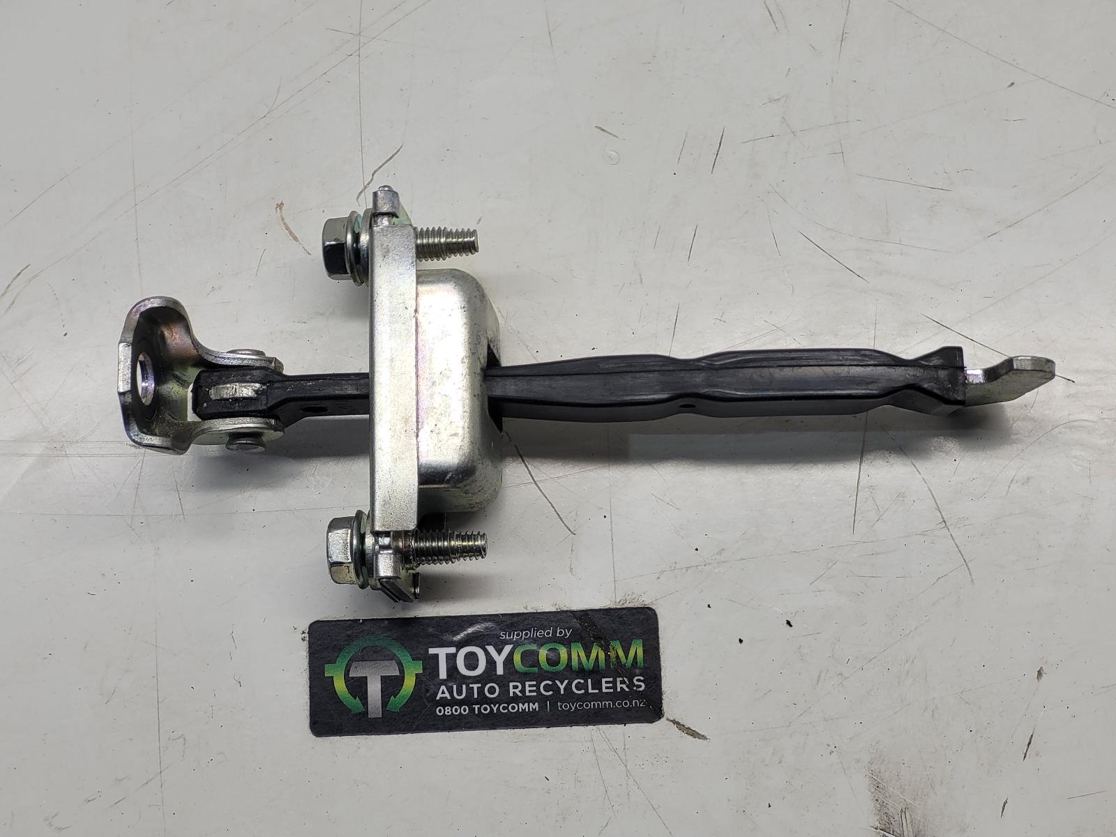 Toyota Hilux GUN (22-26) - Door Hinge/Runner - 1GD - 2022-2026