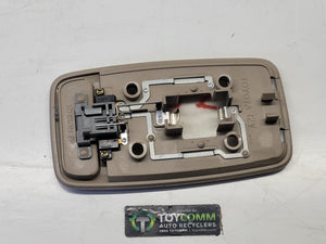 Jan 1998 to Oct 2007 - Toyota Land Cruiser 100 Series - Courtesy Light - Centre