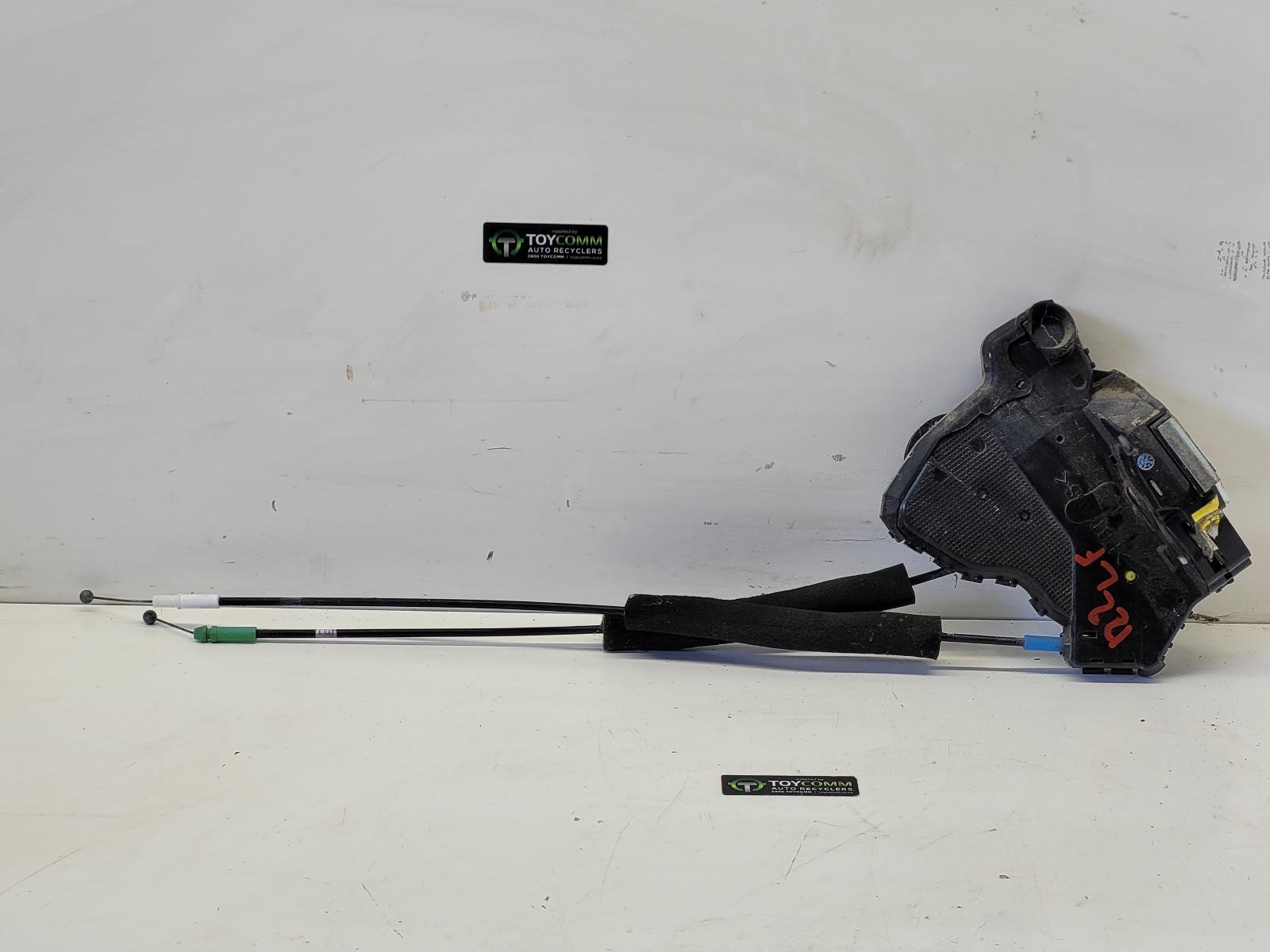 Feb 2003 to Oct 2009 - Toyota Land Cruiser Prado 120 Series - Left Front Lock Mechanism