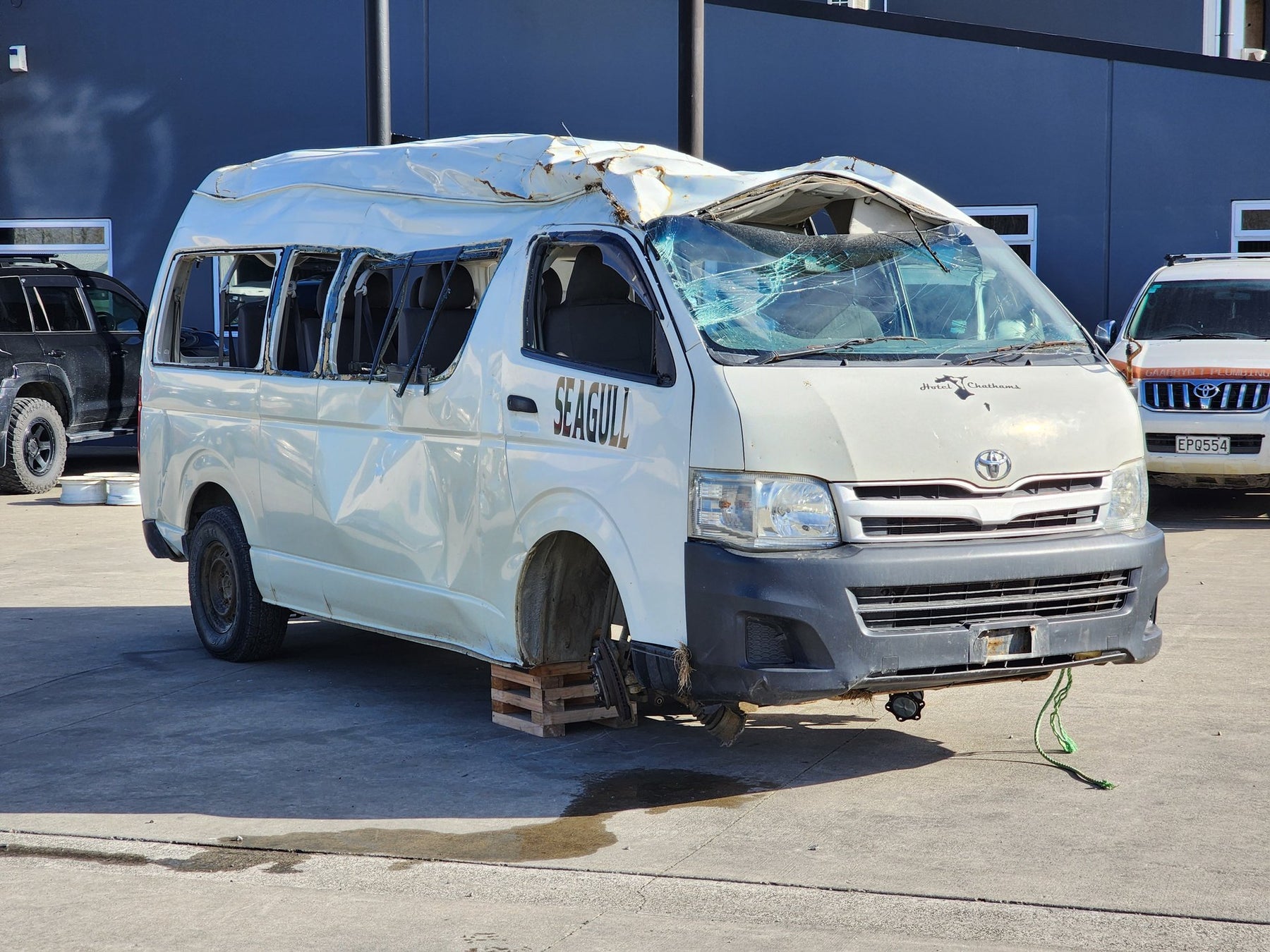2013 Toyota Hiace Commuter TRH228