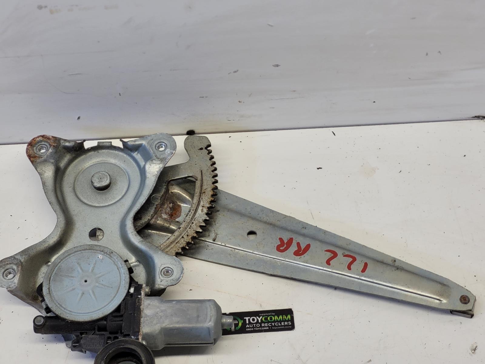 Feb 2003 to Oct 2009 - Toyota Land Cruiser Prado - Right Rear Window Regulator/Motor - Power
