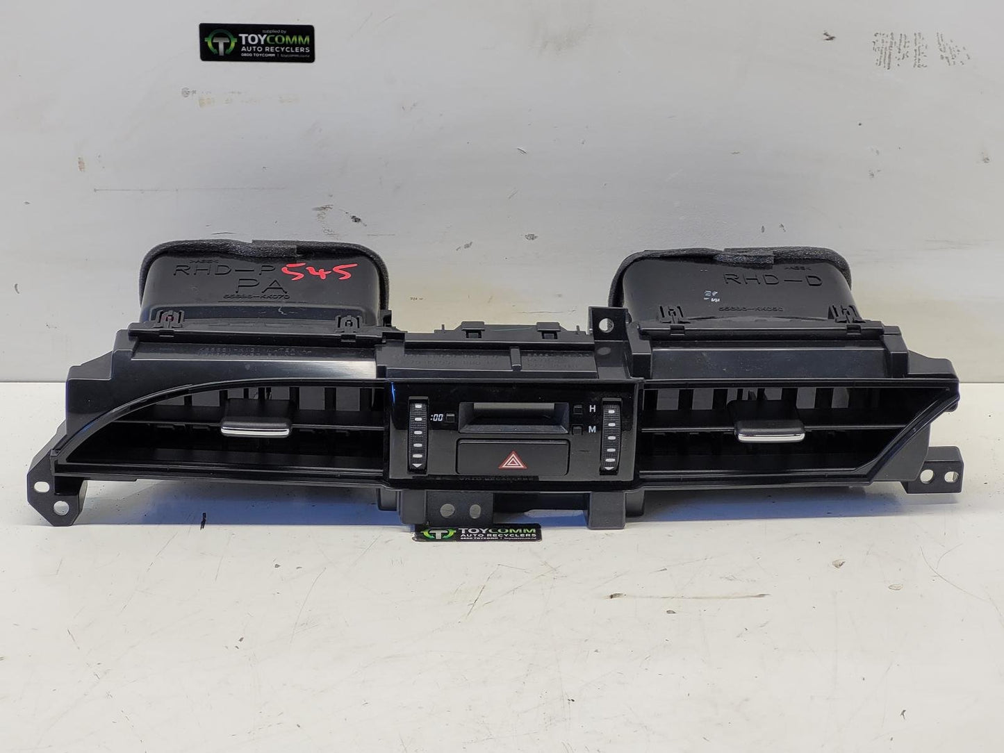 Jun 2015 to Current - Toyota Hilux - Clock