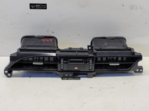 Jun 2015 to Current - Toyota Hilux - Clock