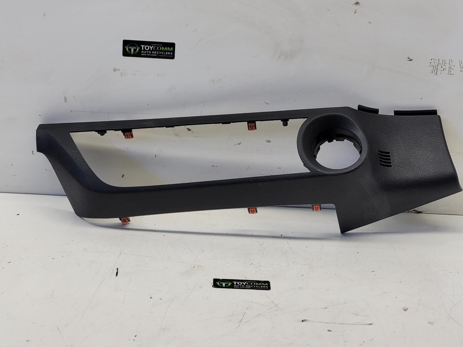 Toyota Hilux GUN (22-26) - Trim Panel - 1GD - 2022-2026