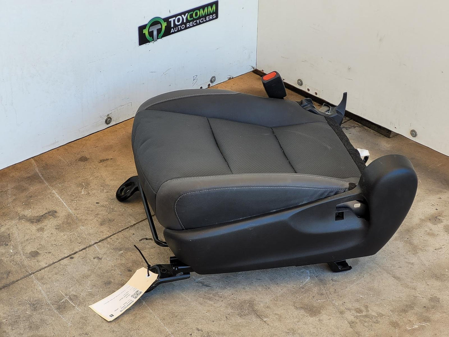 Toyota Hilux GUN (22-26) - Front Seat - 1GD - 2022-2026