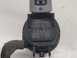 Feb 2003 to Oct 2009 - Toyota Land Cruiser Prado 120 Series - Washer Bottle