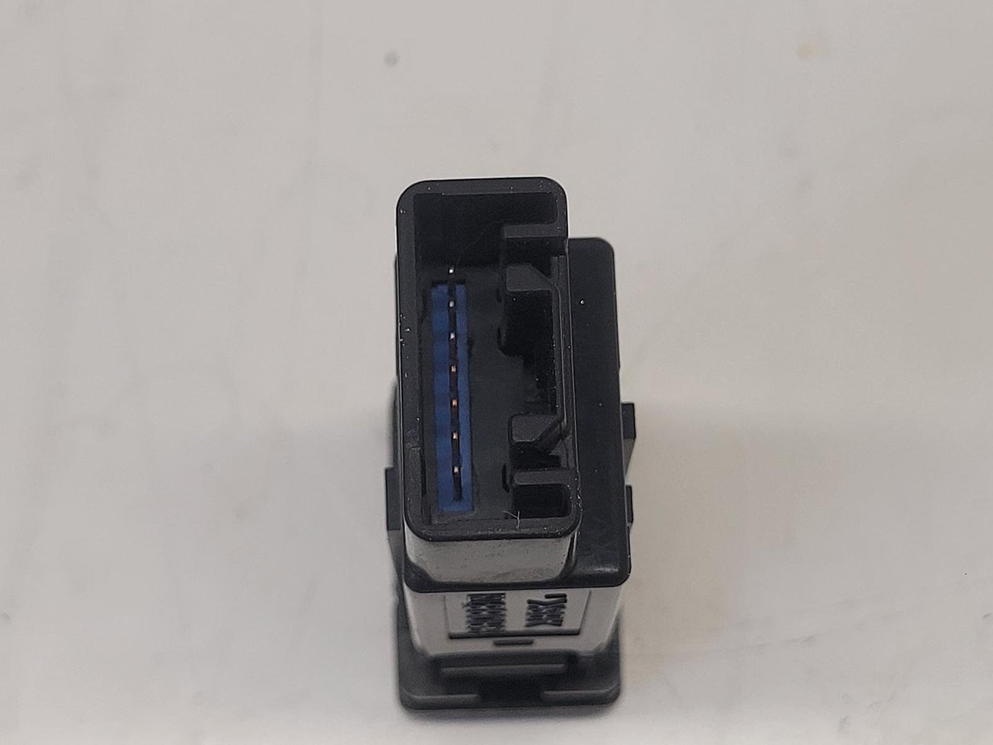 Jun 2015 to Current - Toyota Hilux - Misc Switch/Relay