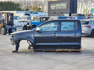 Now Wrecking: 2007 Toyota Hilux KUN26 Wreck Number: 118