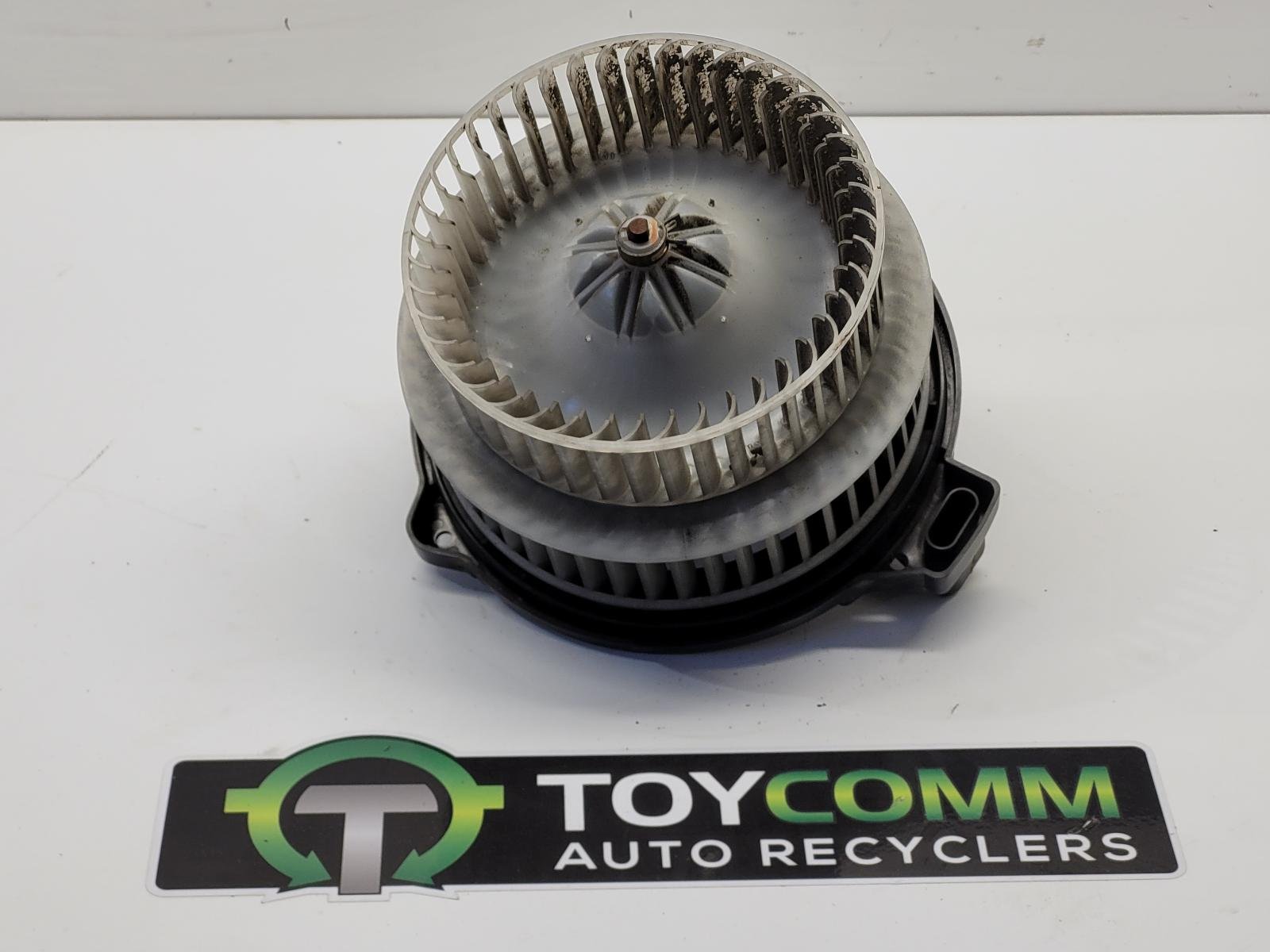 Jan 1998 to Oct 2007 - Toyota Land Cruiser 100 Series - Heater Fan Motor - Front