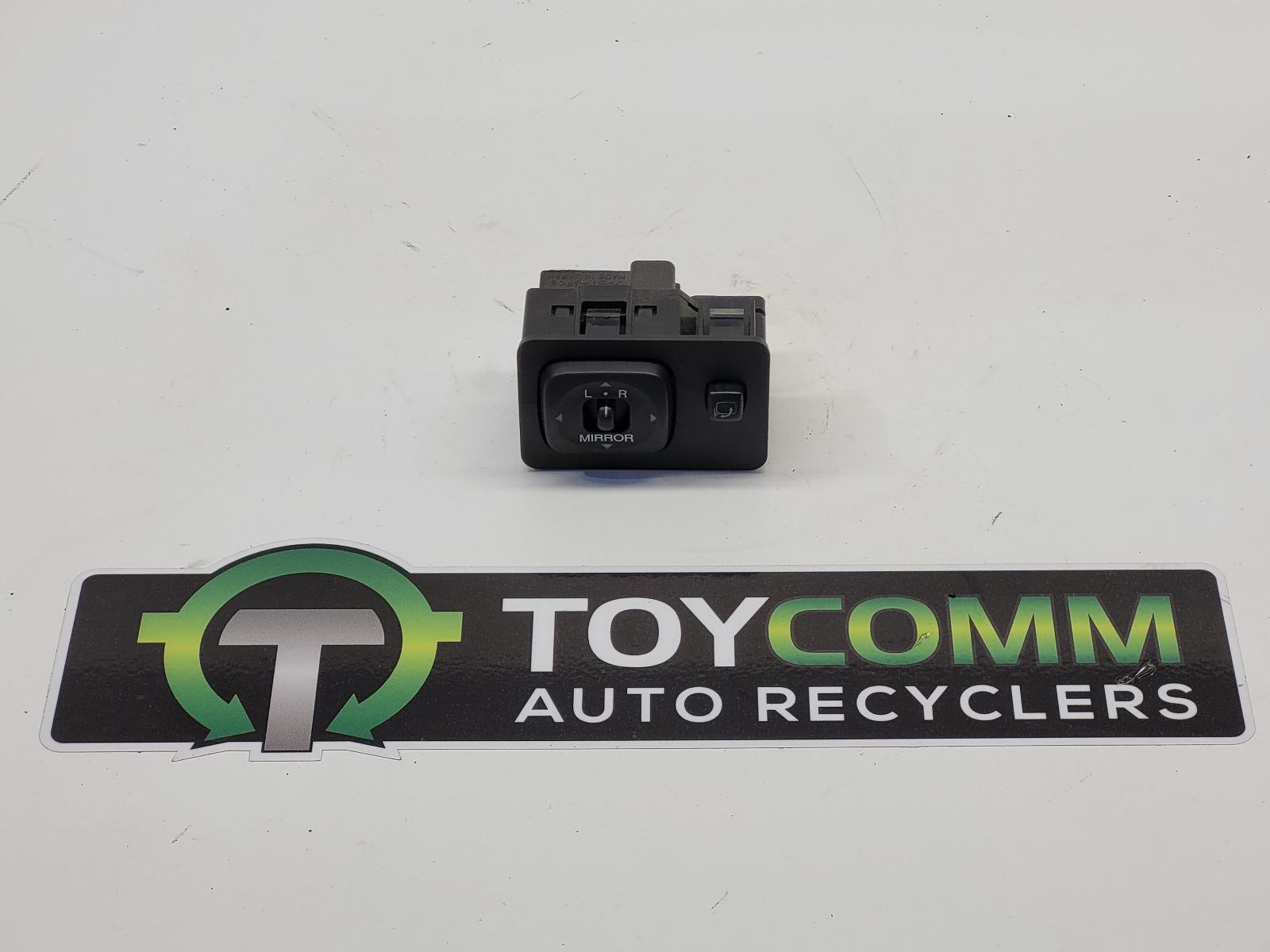 Jan 1998 to Oct 2007 - Toyota Land Cruiser 100 Series - Misc Switch/Relay - Mirror Switch (On Dash)