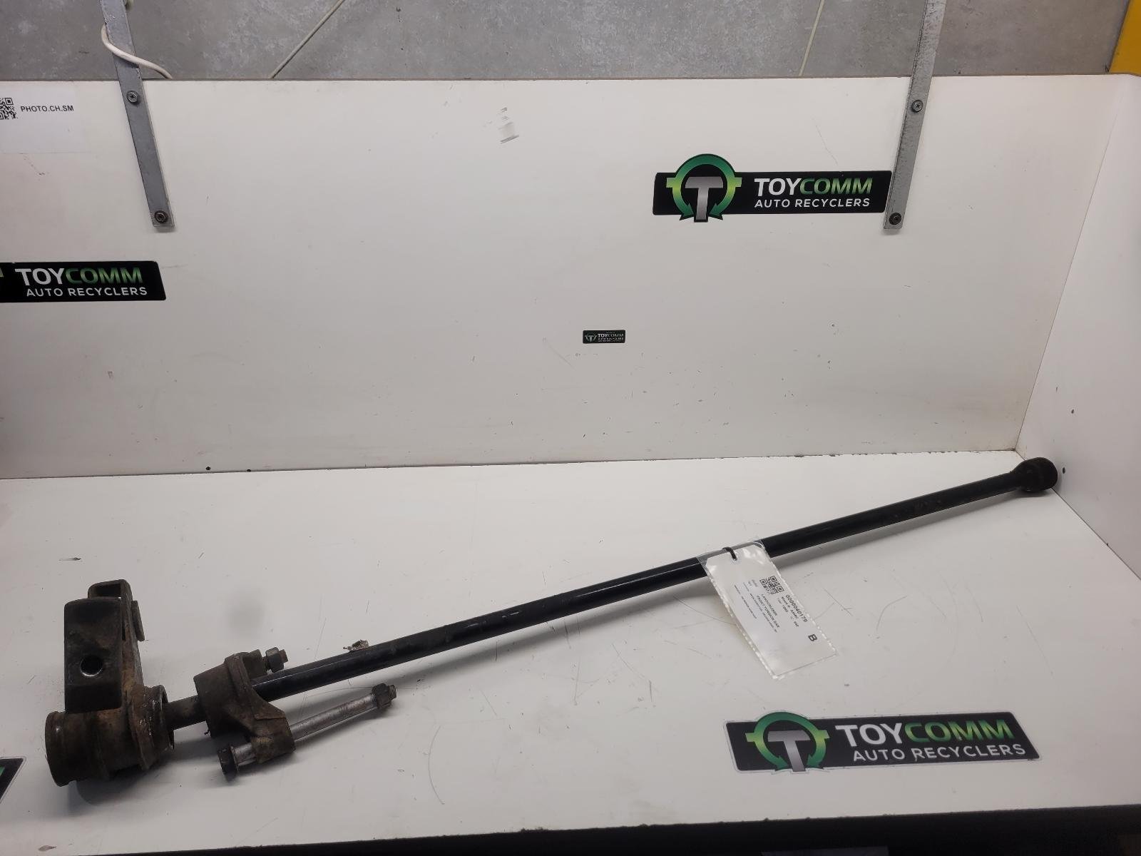 Apr 1998 to Oct 2007 - Toyota Land Cruiser 100 Series - Front Torsion Bar