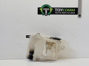 Apr 1990 to Jun 1996 - Toyota Land Cruiser Prado 70 Series - Washer Bottle