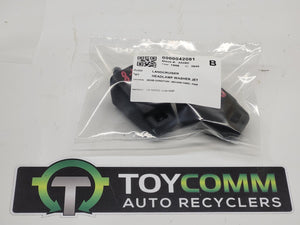 Apr 1998 to Oct 2007 - Toyota Land Cruiser 100 Series - Headlight Washer Jet