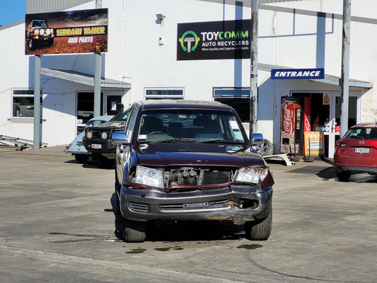 Now Wrecking: 2001 Toyota Land Cruiser HDJ100 Wreck Number: A586C