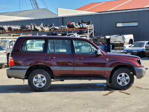 Now Wrecking: 2001 Toyota Land Cruiser HDJ100 Wreck Number: A586C