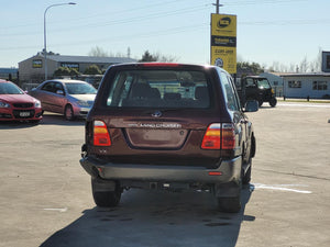 Now Wrecking: 2001 Toyota Land Cruiser HDJ100 Wreck Number: A586C