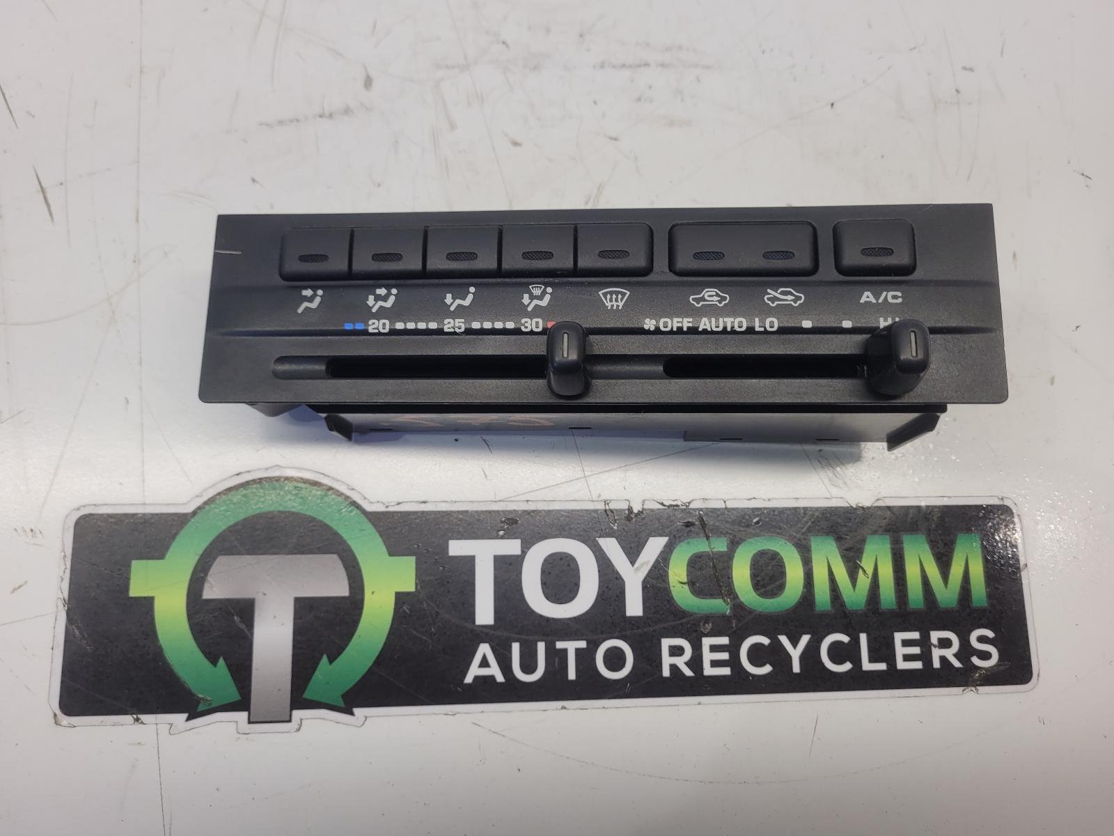 1995 to 2002 - Toyota Hilux Surf N180 - Heater/AC Controls