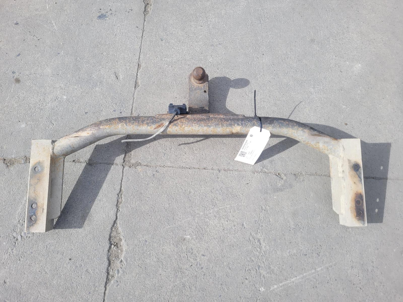 1995 to 2002 - Toyota Hilux Surf N180 - Towbar
