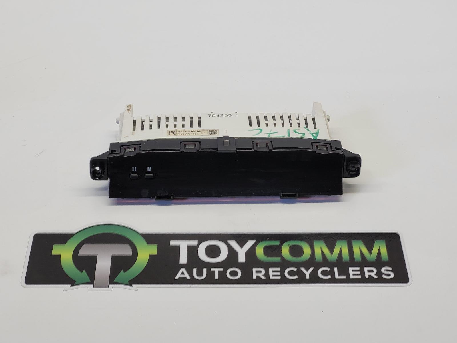 Feb 2003 to Oct 2009 - Toyota Land Cruiser Prado 120 Series Grande - Clock